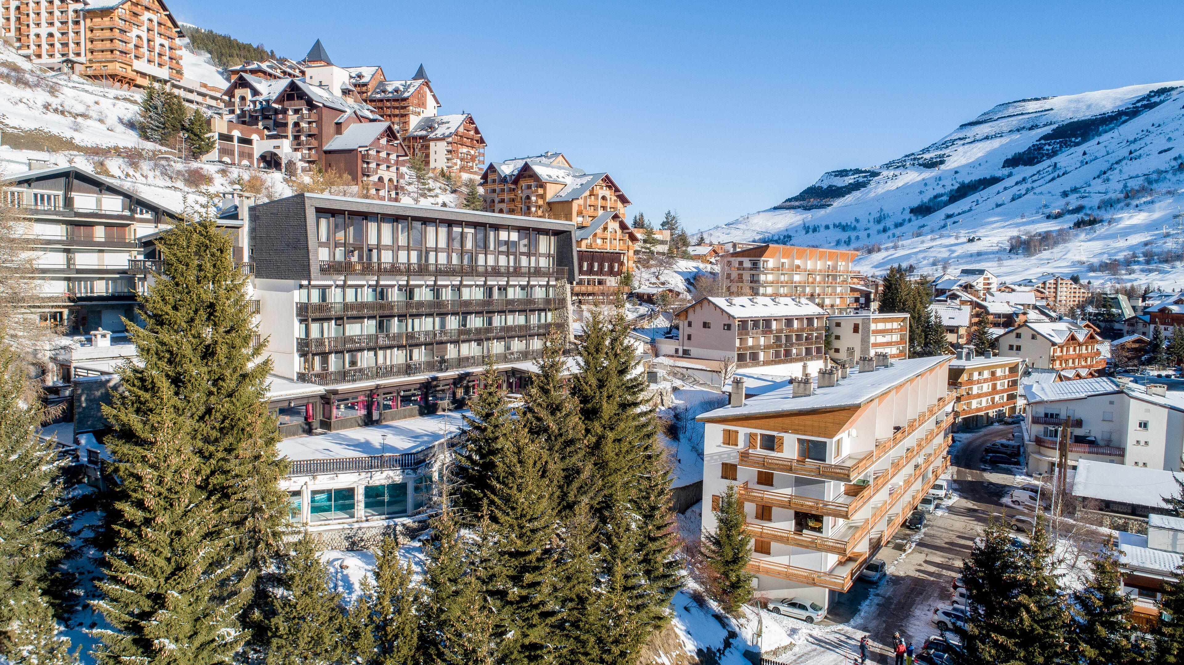 Royal Ours Blanc Boutique Hotel & Spa Alpe d'Huez Esterno foto