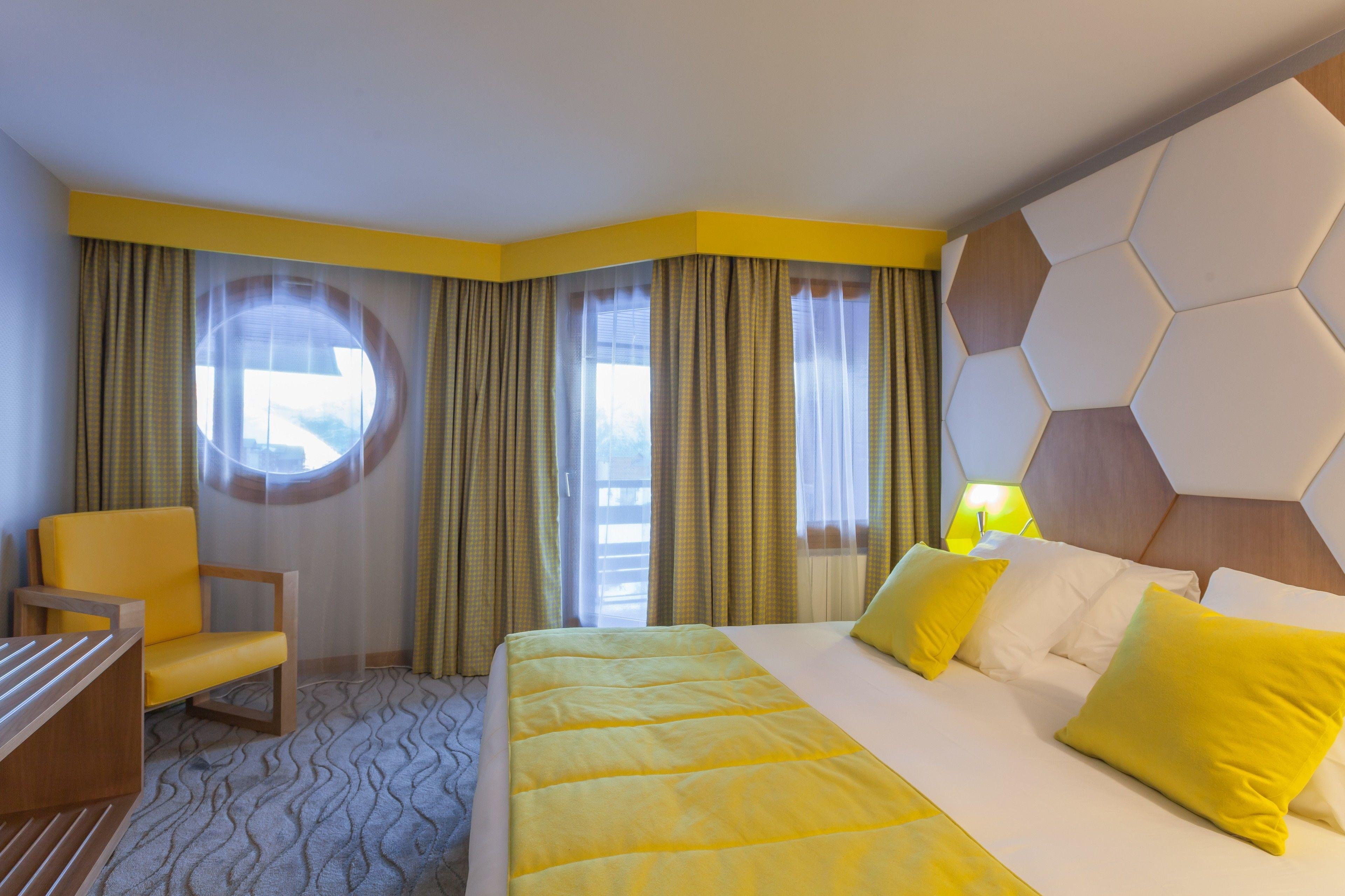 Royal Ours Blanc Boutique Hotel & Spa Alpe d'Huez Esterno foto