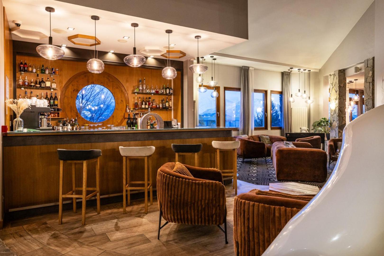 Royal Ours Blanc Boutique Hotel & Spa Alpe d'Huez Esterno foto