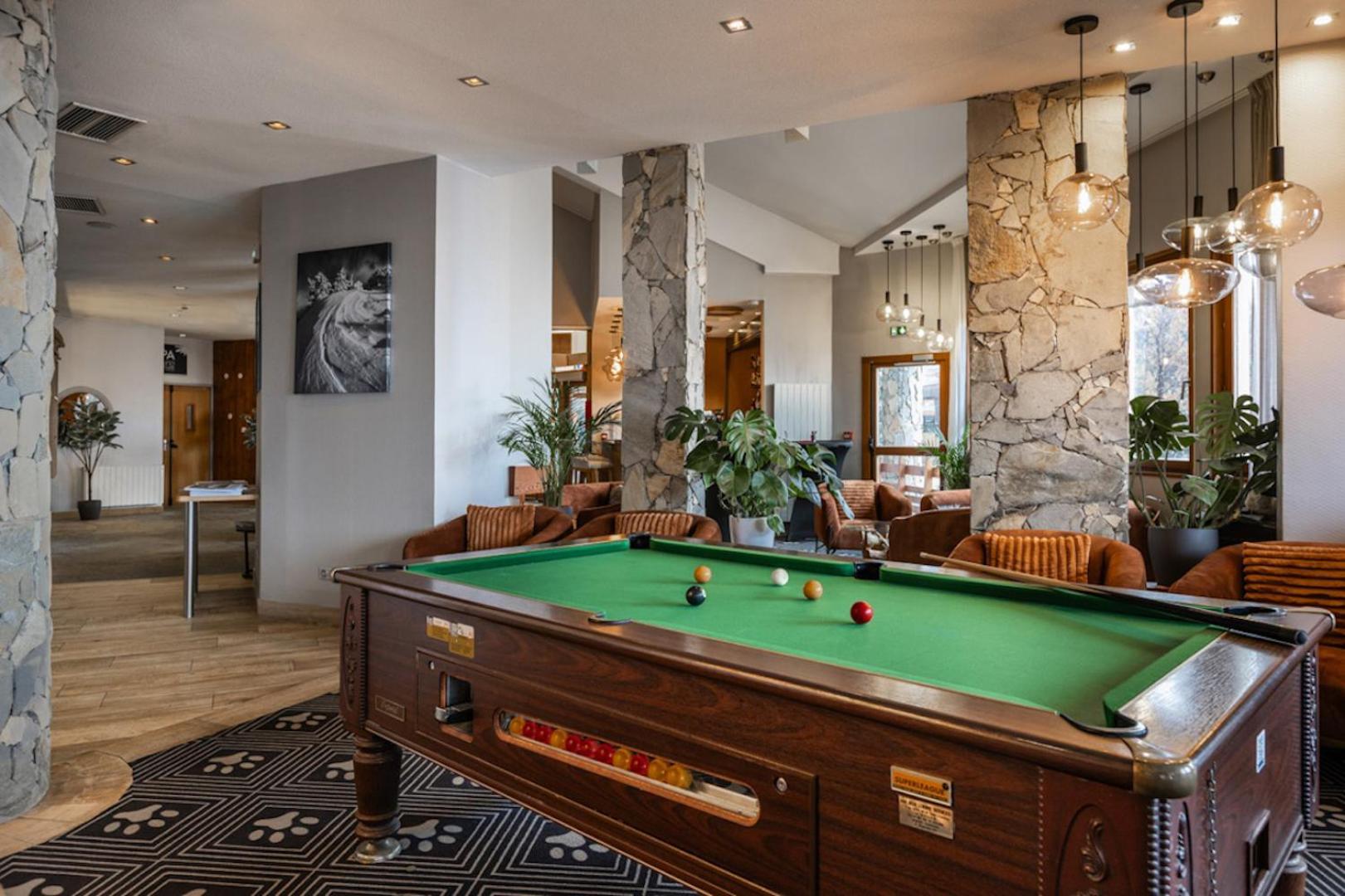 Royal Ours Blanc Boutique Hotel & Spa Alpe d'Huez Esterno foto